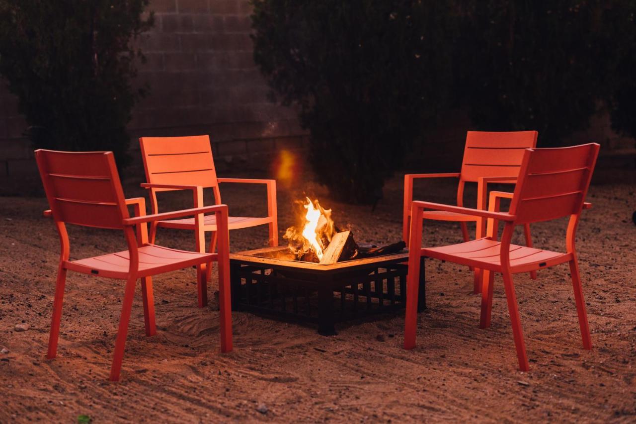 Minutes To Jt National Park, Hot Tub & Game Room Joshua Tree Exterior foto