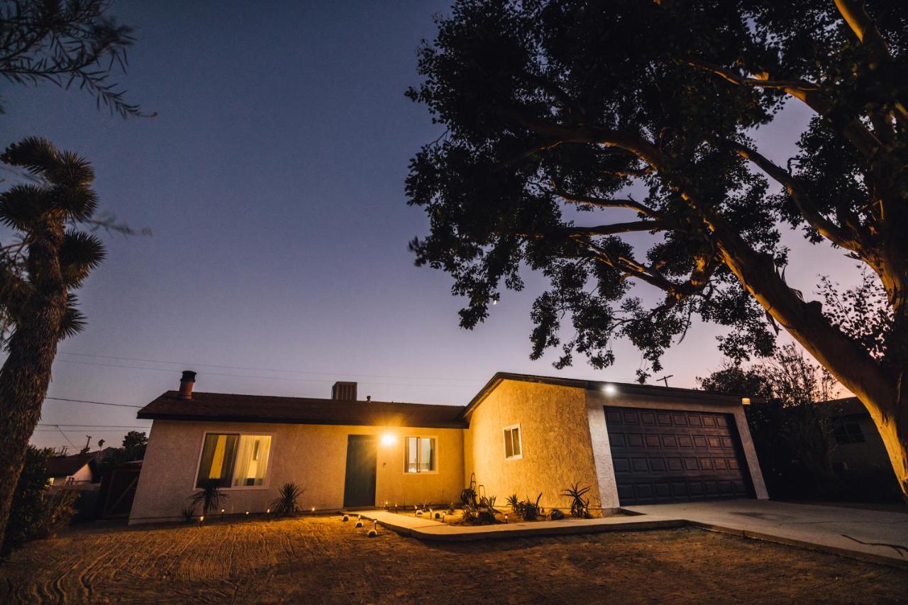 Minutes To Jt National Park, Hot Tub & Game Room Joshua Tree Exterior foto